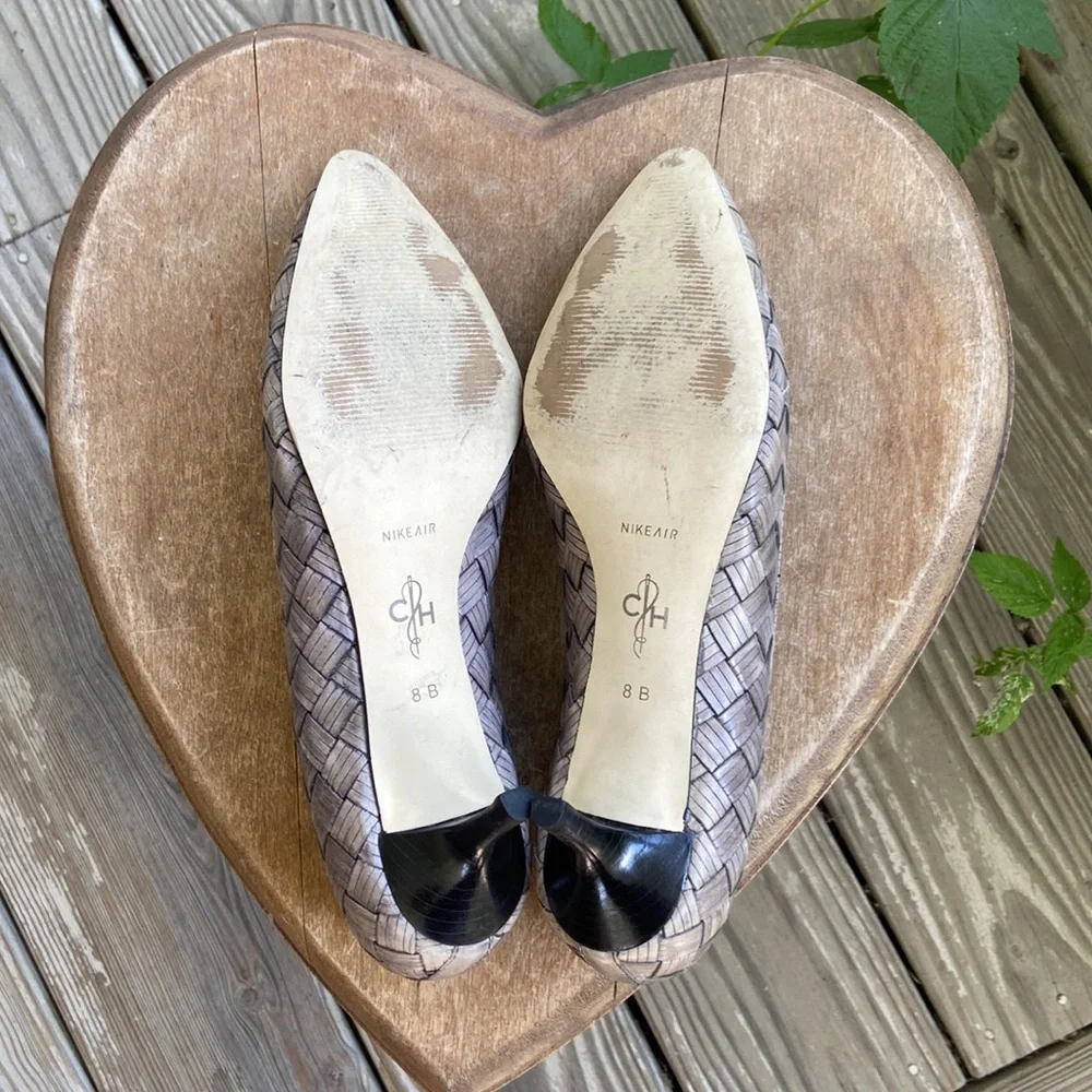Vintage Cole Haan Nike Air Light Grey Woven Leather Kitten Heels Women's Size 8 - Picture 5 of 9